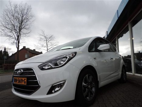 Hyundai ix20 - LPG G3 1.6i 125 PK Automaat Premium - Nav | Camera | Pano | PDC | Stoel/stuurverwarmi - 1