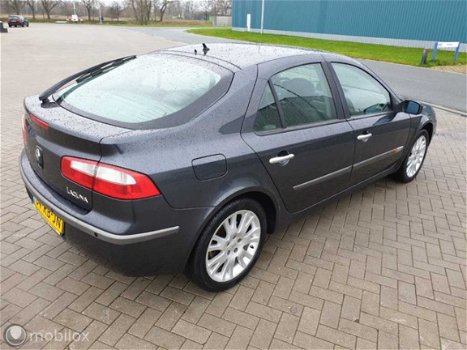 Renault Laguna - 1.8-16V Privilège - 1