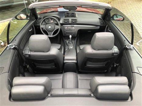 BMW 1-serie Cabrio - 125i Automaat - Navigatie - Sportstoelen - Xenon - 6-cilinder - 1