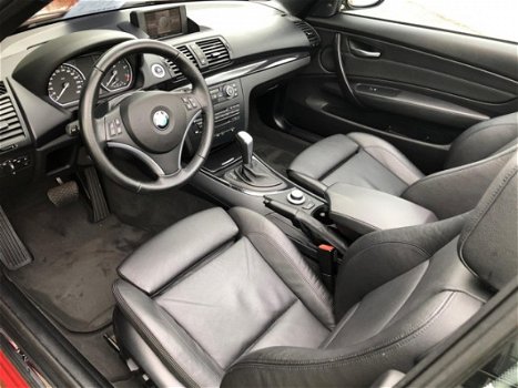 BMW 1-serie Cabrio - 125i Automaat - Navigatie - Sportstoelen - Xenon - 6-cilinder - 1