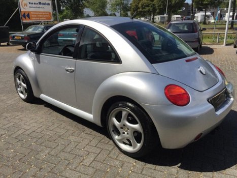 Volkswagen New Beetle - 1.9 TDI 66KW NAP 18 inch - 1