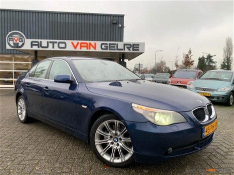 BMW 5-serie - 520I AUT*XENON*LEER*PDC*18M5 LMV*ECC*NAP - 1