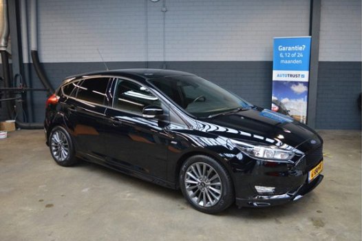 Ford Focus - 1.0 Ecoboost ST line 125pk 1e eigenaar Nieuwstaat Airco, Navi, Pdc, zwarte hemel, Finan - 1