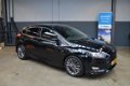 Ford Focus - 1.0 Ecoboost ST line 125pk 1e eigenaar Nieuwstaat Airco, Navi, Pdc, zwarte hemel, Finan - 1 - Thumbnail