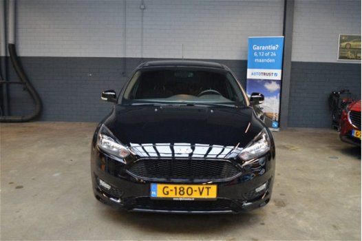 Ford Focus - 1.0 Ecoboost ST line 125pk 1e eigenaar Nieuwstaat Airco, Navi, Pdc, zwarte hemel, Finan - 1