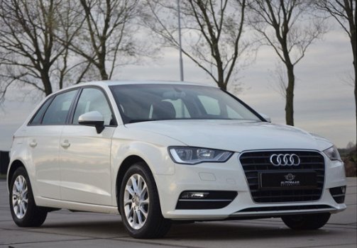 Audi A3 Sportback - 1.4 TFSI CoD Attraction Pro Line 150 PK NAVIGATIE | PDC | DEALERONDERHOUDEN | BT - 1