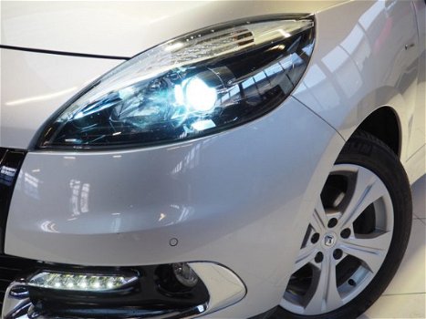 Renault Scénic - 1.5 dCi Bose | Panoramadak | Abd Onderhouden | Distributie verv in 2018 | - 1