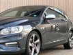 Volvo V60 - 2.0 D4 R-Design 2014 Grijs *AUTOMAAT - 1 - Thumbnail