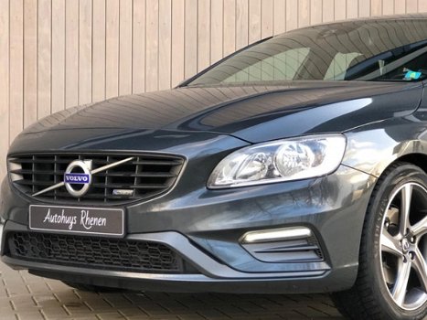 Volvo V60 - 2.0 D4 R-Design 2014 Grijs *AUTOMAAT - 1