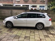 Volkswagen Golf Variant - 2.0 TDI Highline met leder - velgen - nap en apk