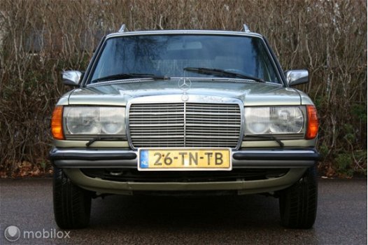 Mercedes-Benz 230 - Combi TE - 1