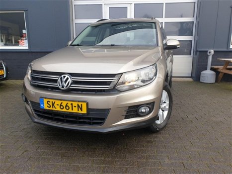 Volkswagen Tiguan - 2.0 TDI Track&Field 4Motion |pano|DSG|NAV - 1