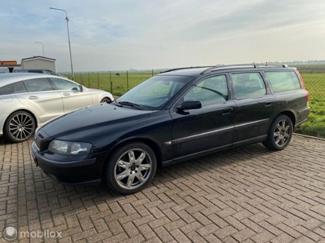 Volvo V70 - 2.4 D5 Geartronic Black Edition II - 1