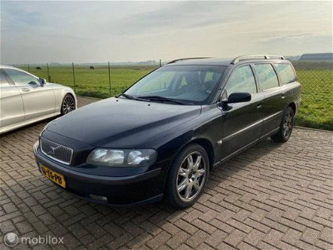 Volvo V70 - 2.4 D5 Geartronic Black Edition II - 1