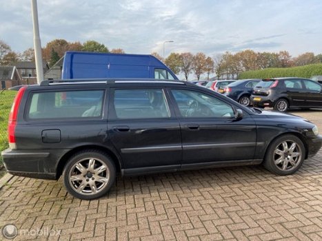 Volvo V70 - 2.4 D5 Geartronic Black Edition II - 1