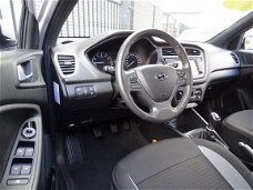 Hyundai i20 - 1.0 T-GDI Black Edition Camera, Navig., Airco, 15'' Lichtm. velg