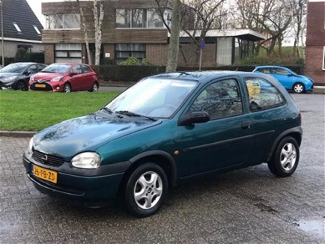 Opel Corsa - 1.2i-16V CDX 2000 Stuurbekrachtiging Goed rijdend - 1