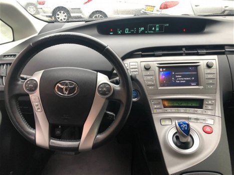 Toyota Prius - 1.8 HYBRID BUSINESS + NAVI - 1
