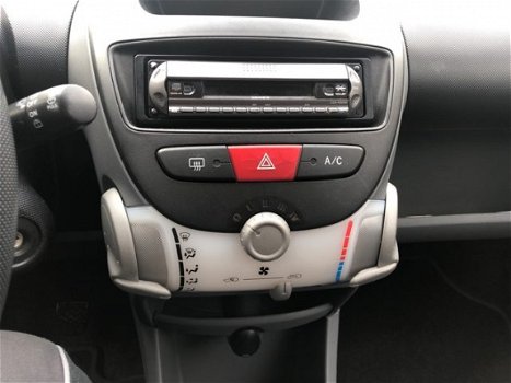 Peugeot 107 - 1.0-12V XS Airco Electrische Ramen en Stuurbekrachtiging - 1