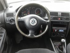 Volkswagen Bora - 1.6 Trendline