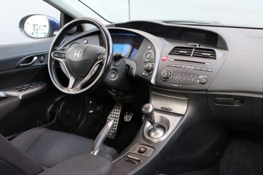 Honda Civic - 1.4 Silverstone | Lm-wielen | Cruise control | Parkeersensoren | Navigatie | Trekhaak - 1