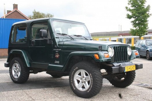 Jeep Wrangler - 4.0 I Sahara Hardtop & Softtop - 1