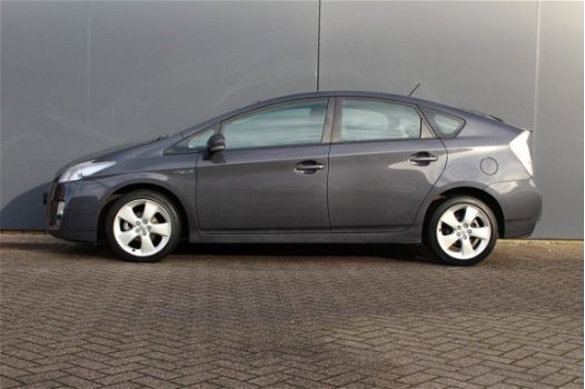 Toyota Prius - 1.8 Aspiration Aut. | Keyless Entry | Cruise control | Lm-wielen | Climate control | - 1