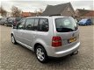 Volkswagen Touran - 1.6 FSI Airco Cruise Prachtige auto - 1 - Thumbnail