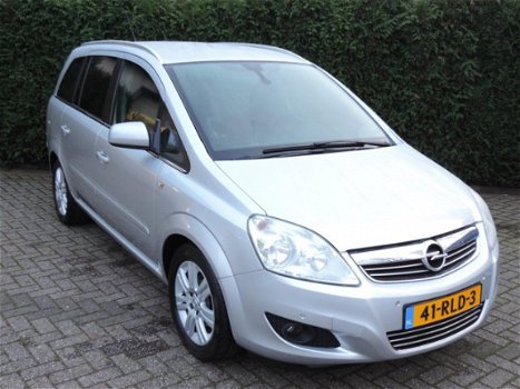 Opel Zafira - 1.8 Cosmo Automaat | Leer | Stoelverwarming | Trekhaak | Navigatie - 1