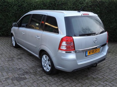 Opel Zafira - 1.8 Cosmo Automaat | Leer | Stoelverwarming | Trekhaak | Navigatie - 1