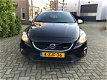 Volvo V40 - 2.0 D4 Summum Business R-design 190PK navigatie - 1 - Thumbnail