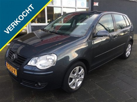 Volkswagen Polo - 1.2-12V Sportline | 5deurs | APK | parkeers. | - 1