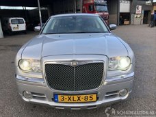 Chrysler 300C - 2.7 v6 24v 130kw/177pk srt sedan executive - leer - navi - dvd - xenon - bentley gri