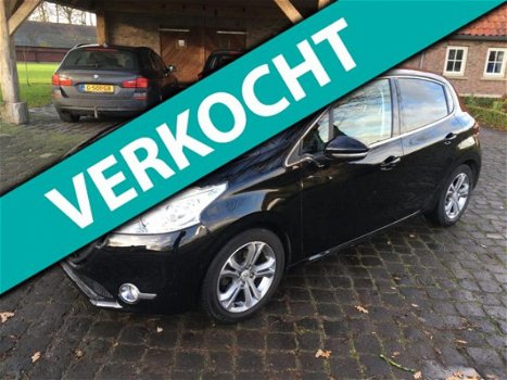 Peugeot 208 - 1.4 VTi Griffe compleet uitgevoerd - 1