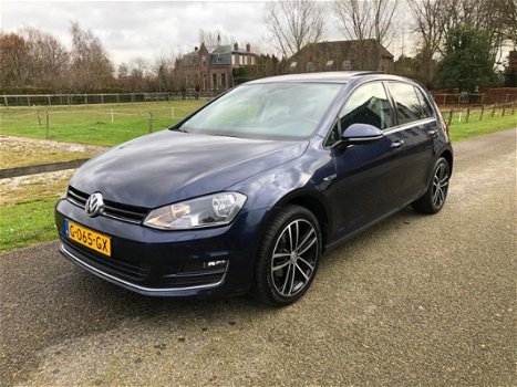 Volkswagen Golf - 1.2 TSI Lounge Airco Pano. Dak Dealer Oh - 1