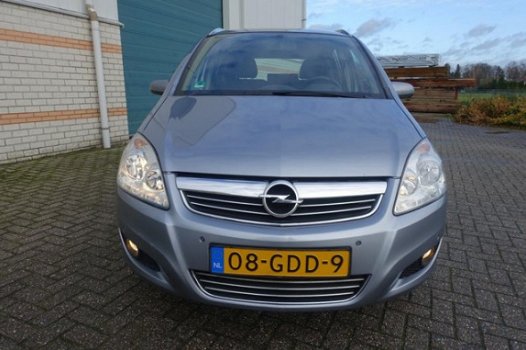 Opel Zafira - 2.2 Temptation navigatie - lm. velgen - lage km stand - trekhaak - parkeersensoren v & - 1