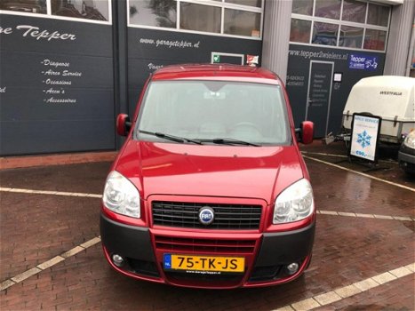 Fiat Doblò - 1.4 Family Plus 7 PERSOONS/AIRCO/NW APK/NAVI/TREKHAAK/PDC/LM VELG/DIS VV - 1