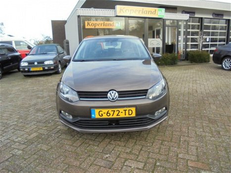 Volkswagen Polo - 1.0 Easyline / 5 Deur, s / Carpas / 2015 / Dealer onderhouden / - 1