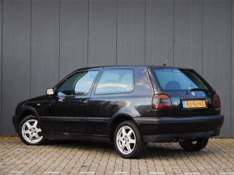 Volkswagen Golf - 1.6 Milestone Sport - 1