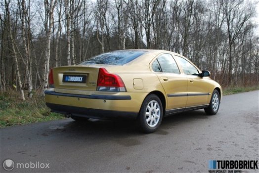 Volvo S60 - D5 | Automaat | ECC | Cruise | Trekhaak | 100% onderhouden - 1