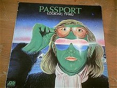 Passport - Looking Thru - LP 1973 - Klaus Doldinger JazzLP - Jazzrock