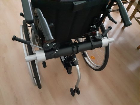 Electrische rolstoel met light-drive systeem - 4