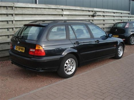 BMW 3-serie Touring - 318i Executive Automaat - 1
