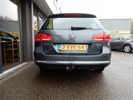 Volkswagen Passat Variant - 2.0 TDI Highline BlueMotion - 1