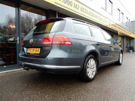 Volkswagen Passat Variant - 2.0 TDI Highline BlueMotion - 1