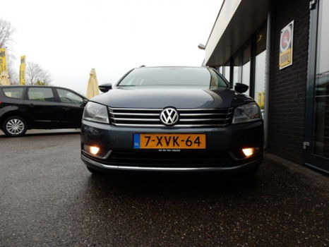 Volkswagen Passat Variant - 2.0 TDI Highline BlueMotion - 1