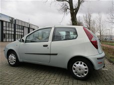 Fiat Punto - 1.4-16V Dynamic