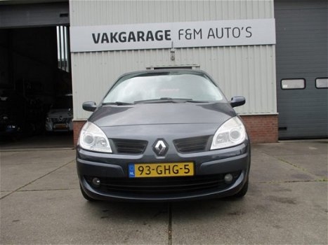 Renault Scénic - 1.6-16V BUSINESS LINE - 1