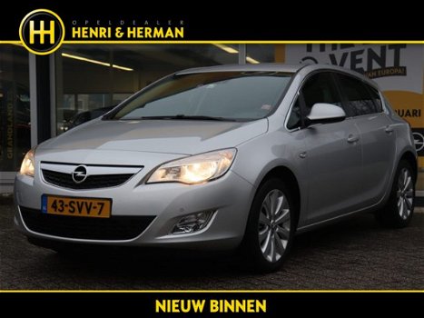 Opel Astra - 120pk Turbo Cosmo (LEER/Climate/NAV./17