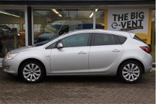 Opel Astra - 120pk Turbo Cosmo (LEER/Climate/NAV./17"LMV)